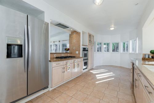 1054 Las Gallinas Ave, San Rafael, CA 94903-2452