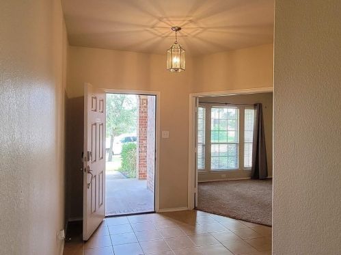 130 Meadow Crest Dr, Princeton TX  75407-2687 exterior