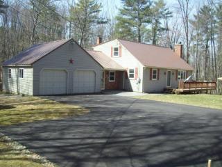 44 Diane Dr, Belmont, NH 03220-3118