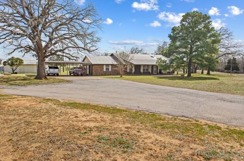 183 Blisard Rd, Webberville TX 78621-5018 exterior