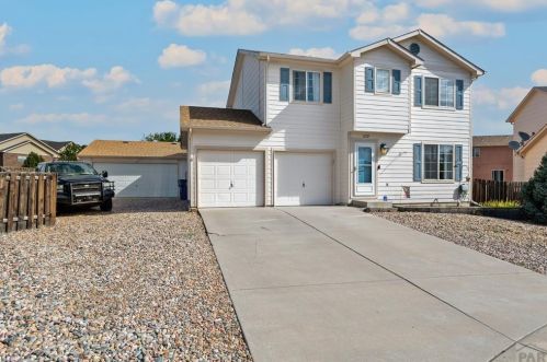 1227 Silverqueen Rd, Pueblo CO  81008-1946 exterior