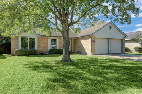 3902 Willmont Rd, Morgans Point TX  77571-4190 exterior