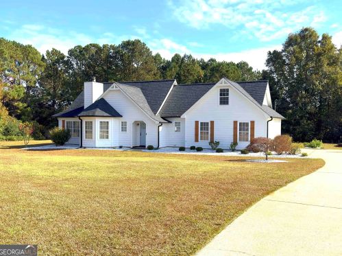 100 Ingrams Ln, Locust Grove GA  30248-3902 exterior