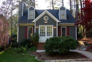 3114 Oxford Dr, Durham, NC 27707-3843