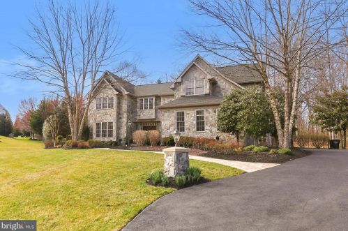 9048 John Sutherland Ln, Lorton, VA 22079-3474