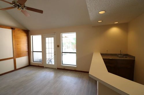 2606 Meadowridge Dr, Garland TX  75044-7048 exterior