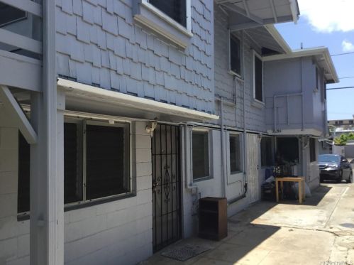 808 Makaleka Ave, Honolulu HI  96816-6033 exterior