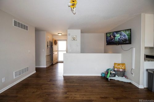 940 Palomar Dr, Pueblo, CO 81007-2641