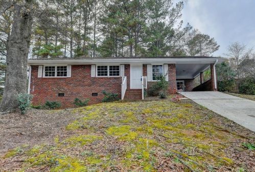 871 Hickory Dr, Monroe, GA 30656-1588