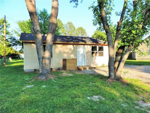 804 Morris St, Pocola, OK 74902-3014