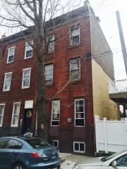 208 Belgrade St, Philadelphia, PA 19125-4402