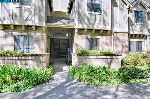 600 Canyon Woods Ct, San Ramon, CA 94582-4229
