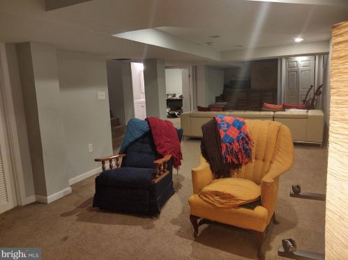 3201 Henderson Ave, Silver Spring MD 20902-1921 exterior