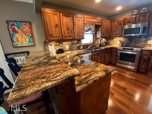 455 Chase Landing Rd, Martin, GA 30557-4510