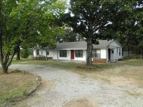 4101 Bingham Dr, Harrah, OK 73045-5967