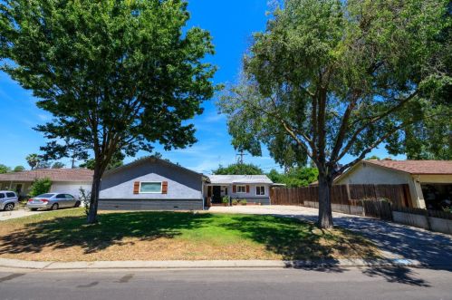 1609 Del Monte Ave, Modesto, CA 95350-4703