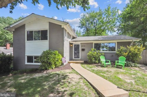 2414 Lillian Dr, Silver Spring MD  20902-4956 exterior