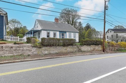 8 Mechanic St, Richmond, RI 02832-2010