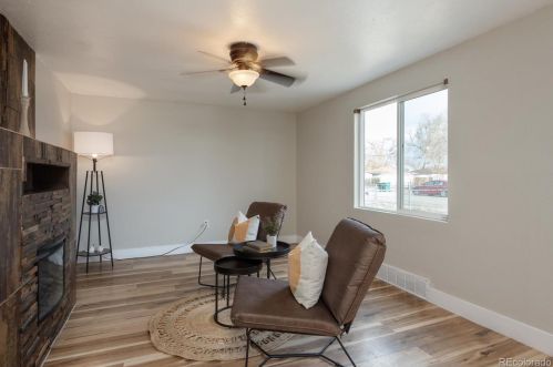1084 Cleveland Pl, Denver CO  80601-2241 exterior