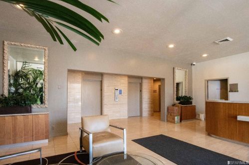1200 Gough St, San Francisco CA  94109-6655 exterior