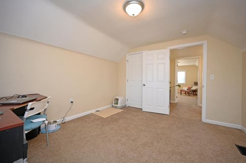 221 Harvest Ln, Cincinnati OH exterior