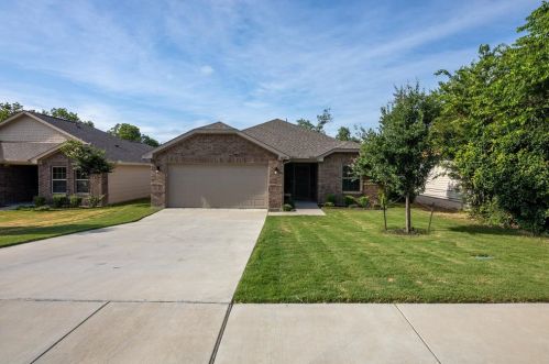5829 Farnsworth Ave, Fort Worth TX  76107-7321 exterior
