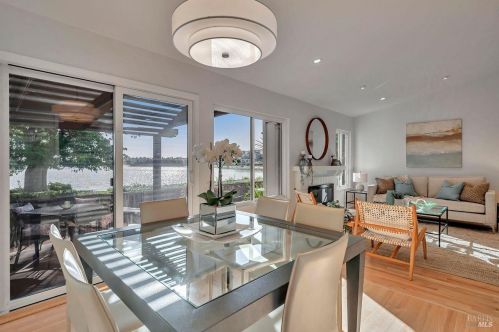 214 Catalina Blvd, San Rafael, CA 94901-4480