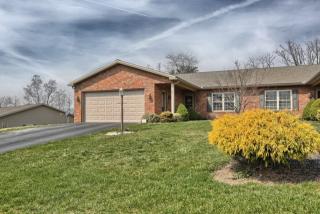 39 Rdg Ave, Carlisle PA  17013-8127 exterior