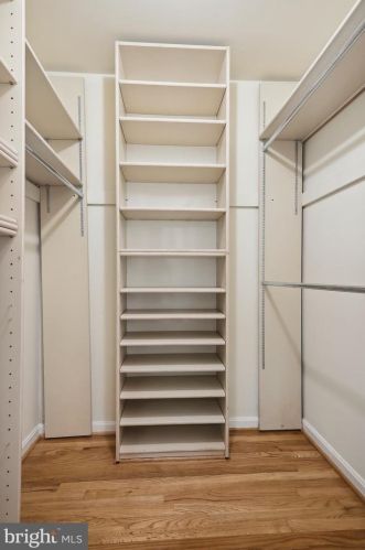 1221 Pinecrest Cir, Silver Spring MD 20910-1626 exterior