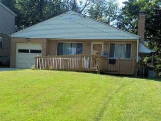 2311 Clover Crest Dr, Cincinnati, OH 45239-4614
