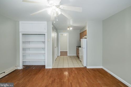 924 10th St, Philadelphia PA  19147-3741 exterior