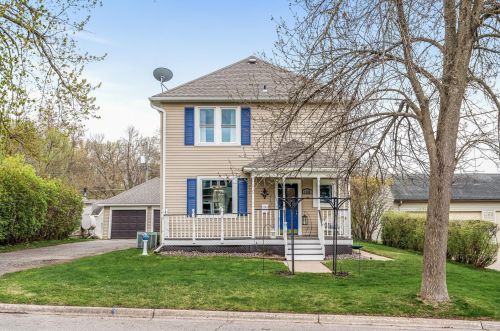 1145 Sturtevant St, Red Wing, MN 55066-3180