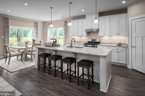 636 Falcon Ln, Aberdeen, MD 21001-1255
