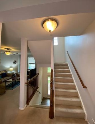 1282 Comiskey Ave, North Aurora, IL 60542-4501