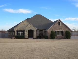 3104 Twin Lake Dr, Oklahoma City, OK 73165-7349