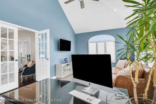 15 Pegasus Dr, Tinton Falls NJ 07724-2875 exterior