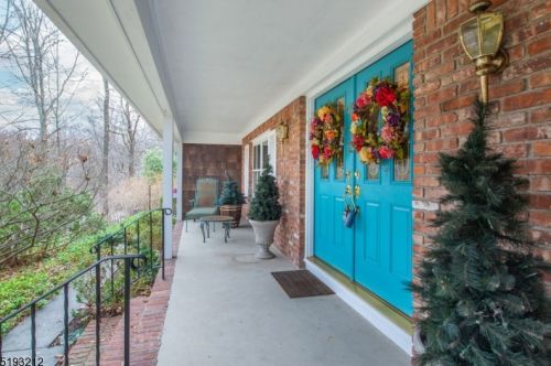 36 Brookvale Rd, Kinnelon, NJ 07405-2274