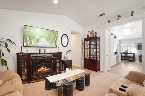 260 Brookside Ct, Anaheim CA  92808-1204 exterior