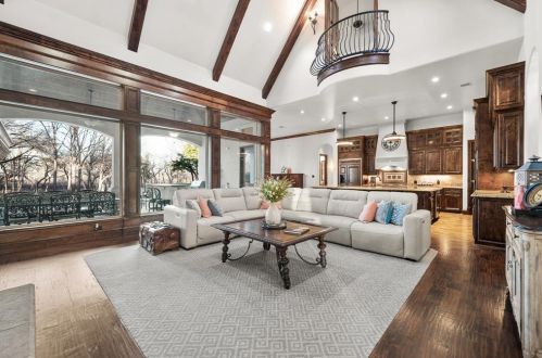 6300 Preferred Dr, Fort Worth TX  76179-8203 exterior