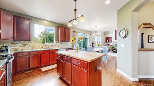 7232 Oak Hl, Aurora CO 80016-2061 exterior