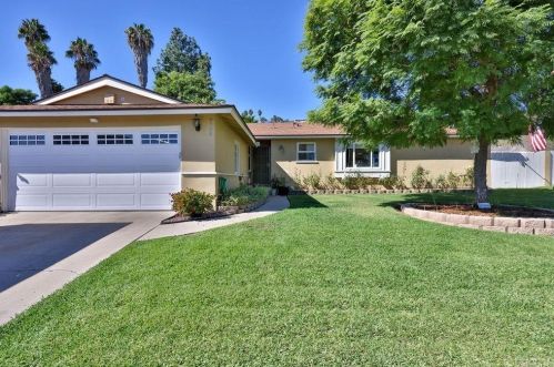 1396 Finch St, El Cajon, CA 92020-1436