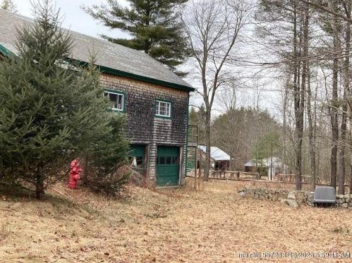 117 Duke Ln, Lyman, ME 04002-6136