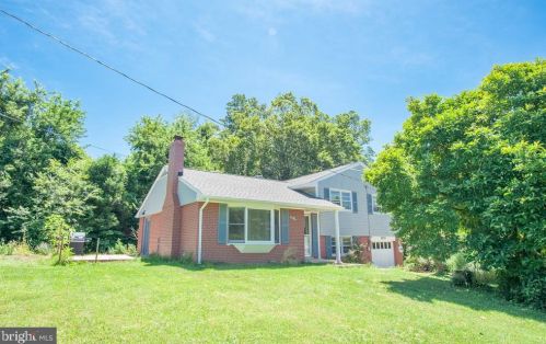 6209 Julian St, Springfield VA  22150-4034 exterior