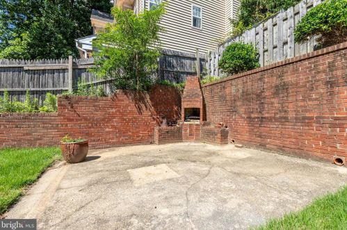 507 Granville Dr, Silver Spring, MD 20901-3240