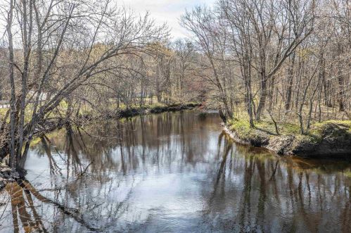368 Bible Hill Rd, Bennington, NH 03442-4303