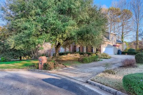 364 Bayshore Ct, Suwanee, GA 30024-2969