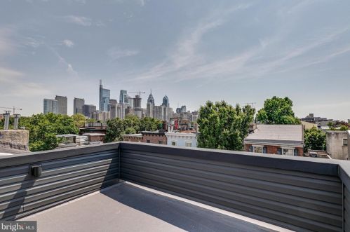 526 24th St, Philadelphia PA  19146-1054 exterior