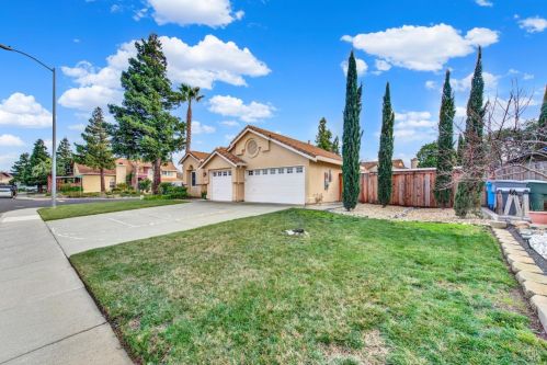 757 Laurelwood Cir, Vacaville, CA 95687-7533