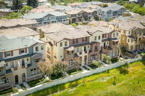 948 Tarragon Ln, San Luis Obispo, CA 93401-7266