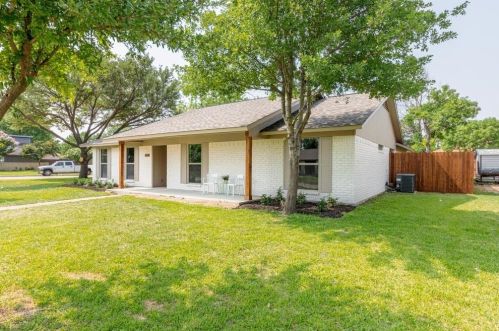 1308 River Oaks Dr, Lewisville, TX 75028-1345